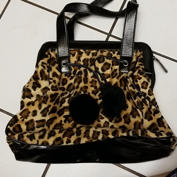 faux fur leopard purse